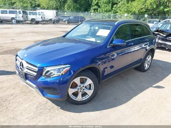 WDC0G4KB3HF225808 2017 MERCEDES-BENZ GLC - Image 2