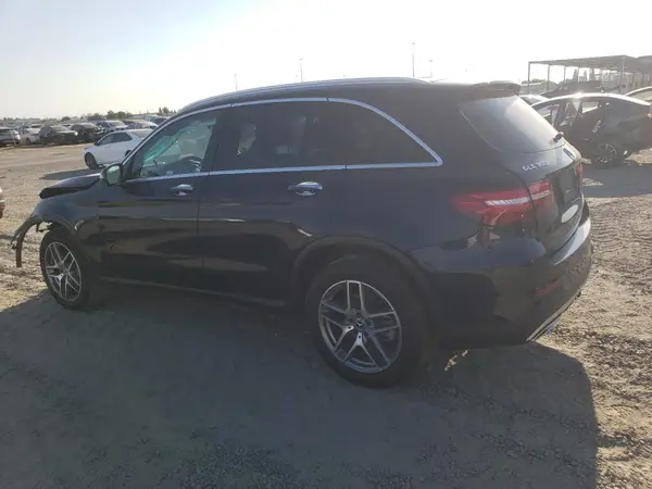 WDC0G4KB3HF246058 2017 MERCEDES-BENZ GLC - Image 2