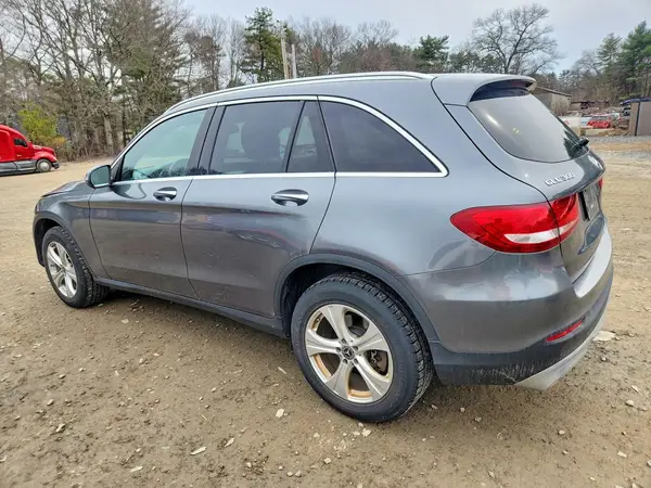 WDC0G4KB3HF260249 2017 MERCEDES-BENZ GLC - Image 2