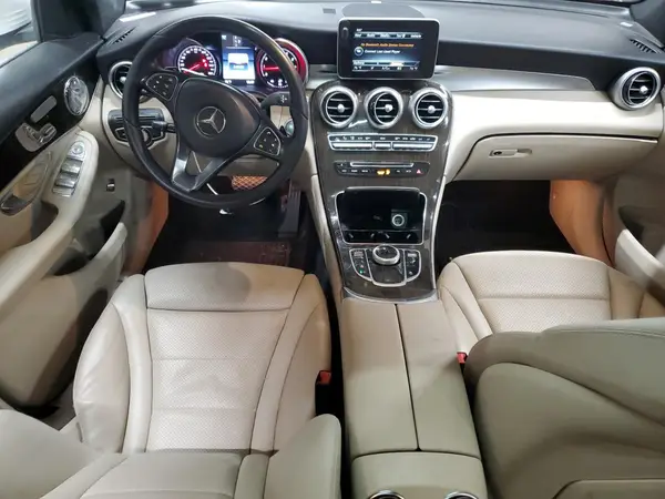 WDC0G4KB3HV005882 2017 MERCEDES-BENZ GLC - Image 8