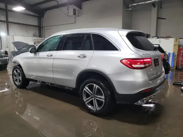 WDC0G4KB3HV010824 2017 MERCEDES-BENZ GLC - Image 2