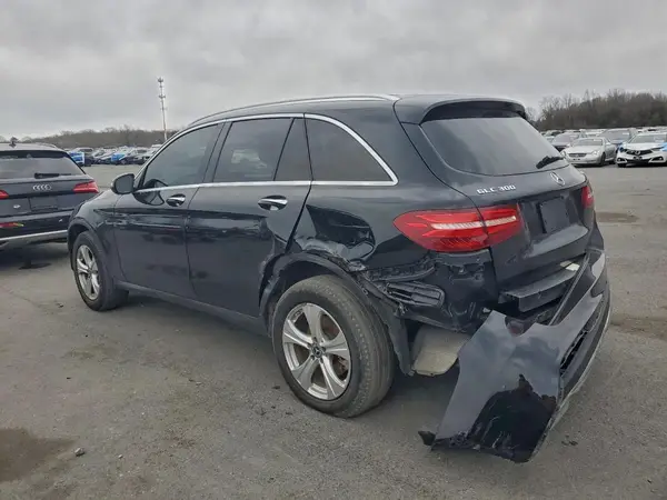 WDC0G4KB3JV018329 2018 MERCEDES-BENZ GLC - Image 2