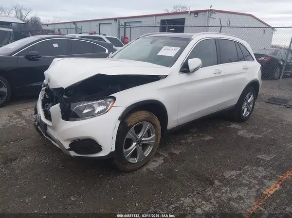 WDC0G4KB3JV034451 2018 MERCEDES-BENZ GLC - Image 2