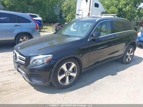 WDC0G4KB3JV046454 2018 MERCEDES-BENZ GLC - Image 2