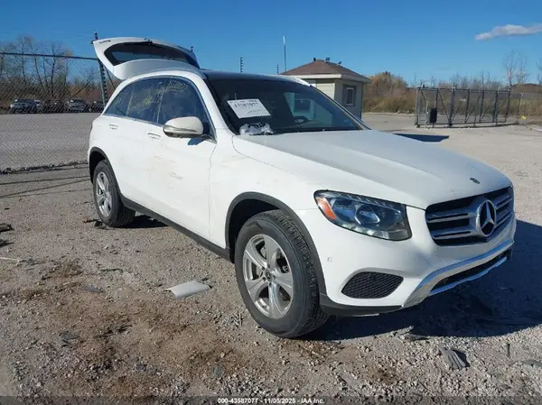 WDC0G4KB3JV059012 2018 MERCEDES-BENZ GLC - Image 1