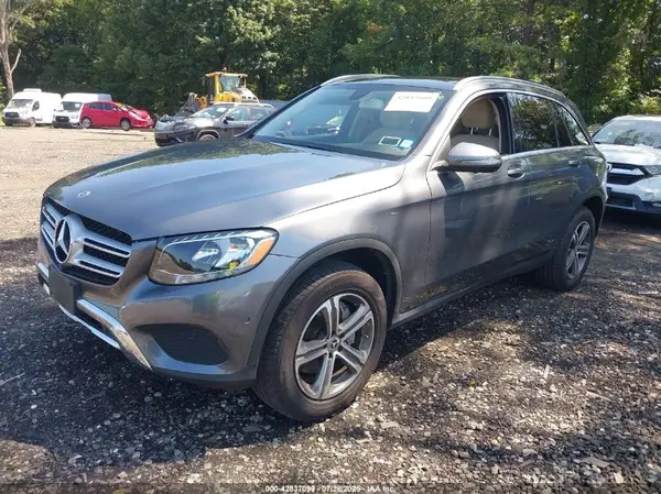 WDC0G4KB3JV061293 2018 MERCEDES-BENZ GLC - Image 2