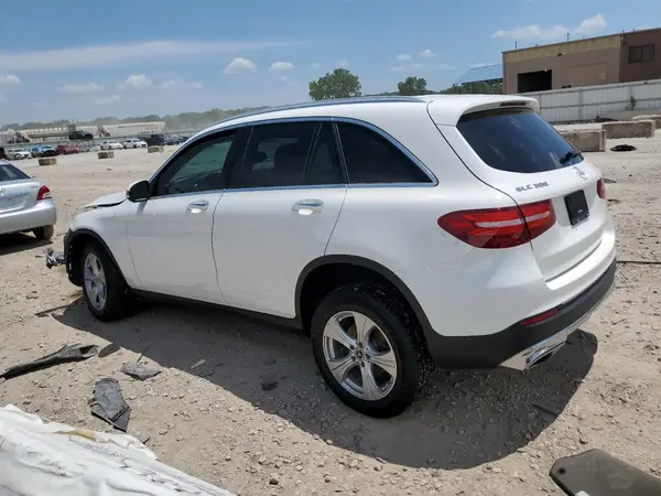 WDC0G4KB3JV062136 2018 MERCEDES-BENZ GLC - Image 2