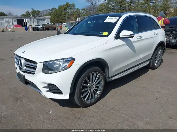 WDC0G4KB3JV065585 2018 MERCEDES-BENZ GLC - Image 2
