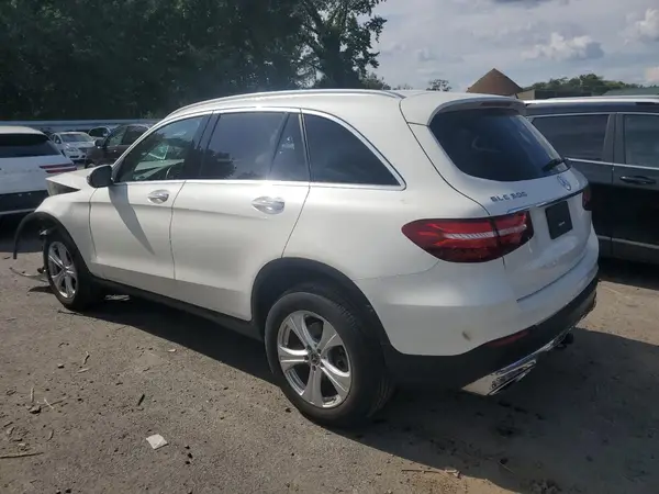 WDC0G4KB3JV097467 2018 MERCEDES-BENZ GLC - Image 2