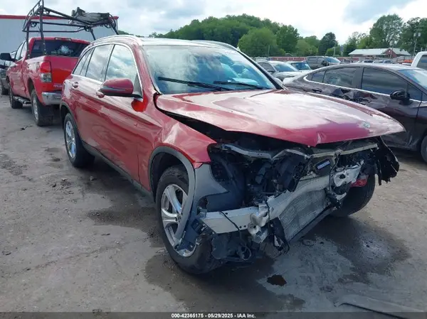 WDC0G4KB3JV102702 2018 MERCEDES-BENZ GLC - Image 1