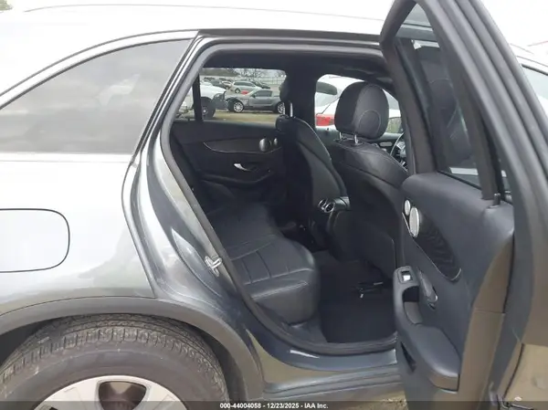 WDC0G4KB3JV108631 2018 MERCEDES-BENZ GLC - Image 8