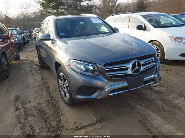 WDC0G4KB3JV111268 2018 MERCEDES-BENZ GLC - Image 1