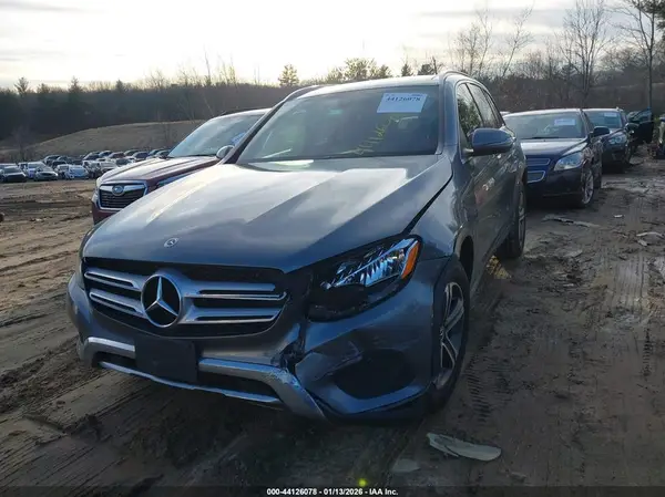 WDC0G4KB3JV111268 2018 MERCEDES-BENZ GLC - Image 2