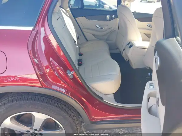 WDC0G4KB3JV111898 2018 MERCEDES-BENZ GLC - Image 8