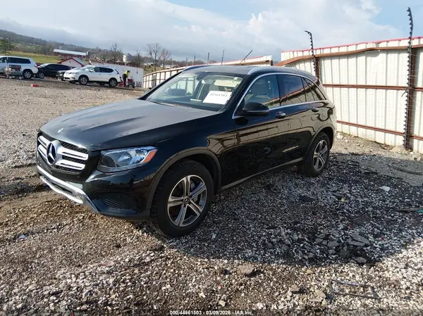 WDC0G4KB3KF575009 2019 MERCEDES-BENZ GLC - Image 2