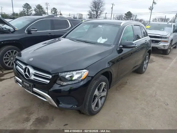 WDC0G4KB3KF604881 2019 MERCEDES-BENZ GLC - Image 2