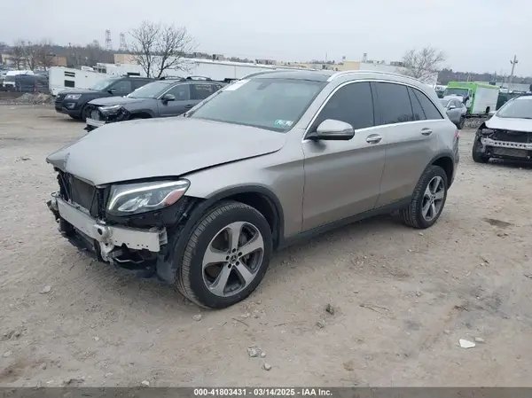 WDC0G4KB3KF616092 2019 MERCEDES-BENZ GLC - Image 2
