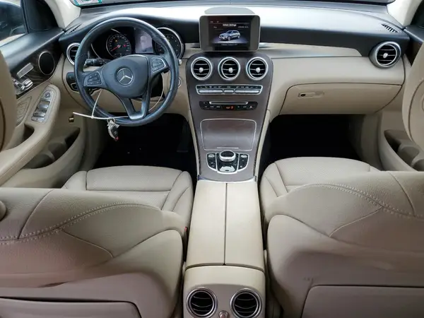 WDC0G4KB3KF669519 2019 MERCEDES-BENZ GLC - Image 8