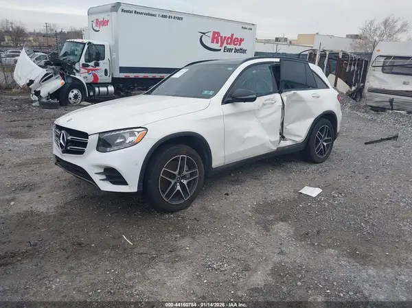 WDC0G4KB3KV120974 2019 MERCEDES-BENZ GLC - Image 2