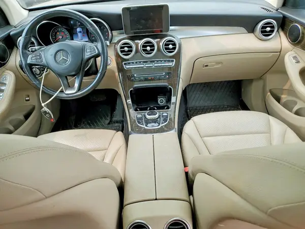 WDC0G4KB3KV121946 2019 MERCEDES-BENZ GLC - Image 8
