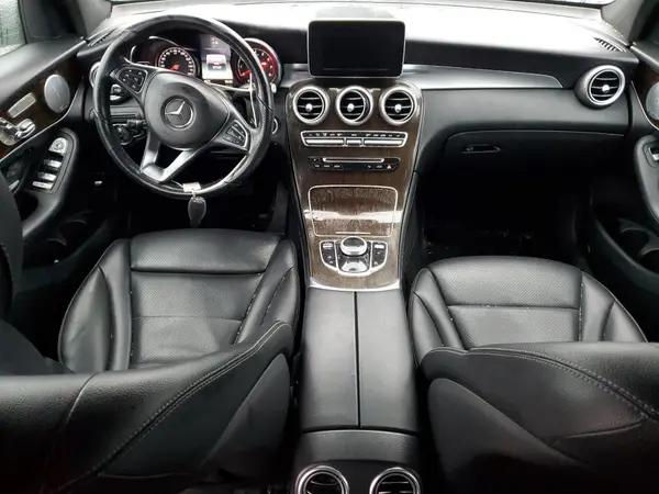 WDC0G4KB3KV172301 2019 MERCEDES-BENZ GLC - Image 8