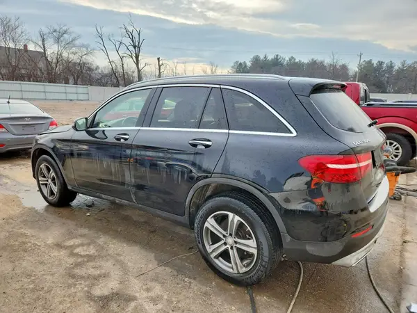 WDC0G4KB4GF006385 2016 MERCEDES-BENZ GLC - Image 2