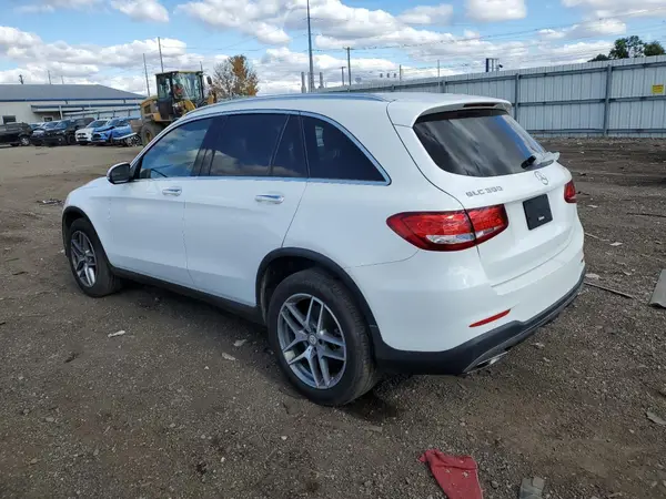 WDC0G4KB4GF014034 2016 MERCEDES-BENZ GLC - Image 2