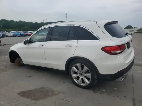 WDC0G4KB4GF054775 2016 MERCEDES-BENZ GLC - Image 2