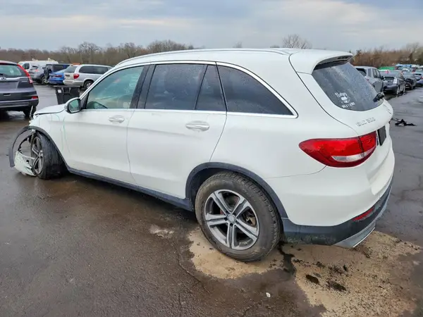 WDC0G4KB4GF075089 2016 MERCEDES-BENZ GLC - Image 2