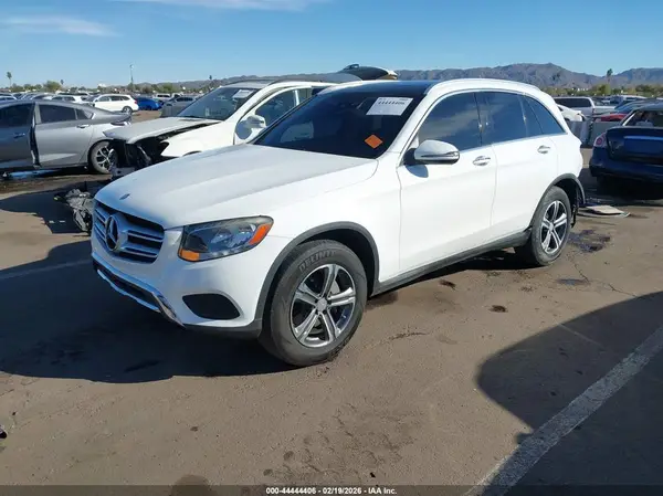 WDC0G4KB4GF088411 2016 MERCEDES-BENZ GLC - Image 2