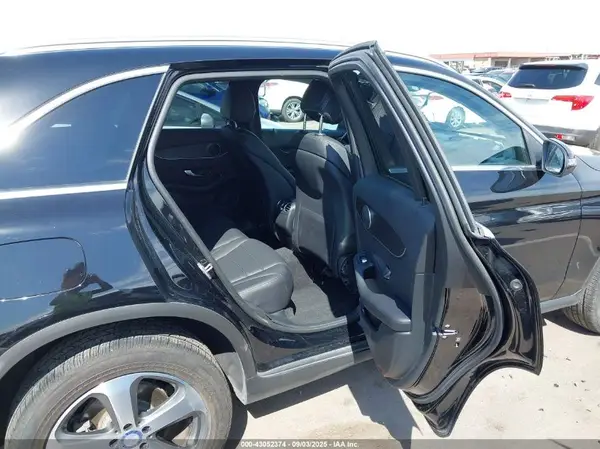WDC0G4KB4GF099781 2016 MERCEDES-BENZ GLC - Image 8