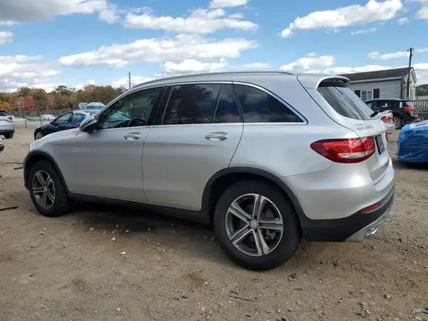 WDC0G4KB4GF102582 2016 MERCEDES-BENZ GLC - Image 2