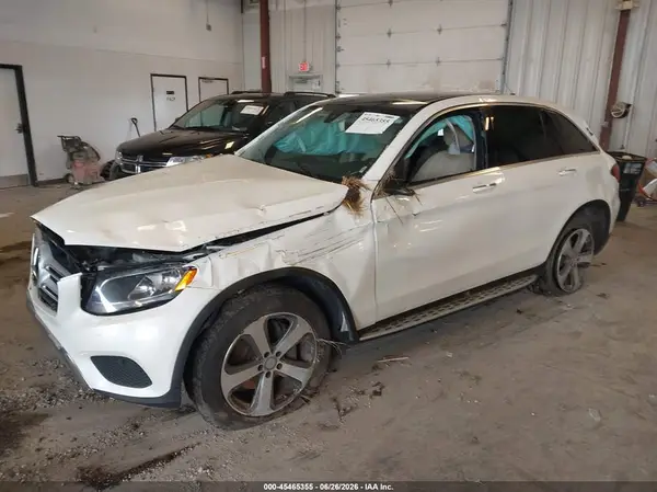 WDC0G4KB4GF107734 2016 MERCEDES-BENZ GLC - Image 2