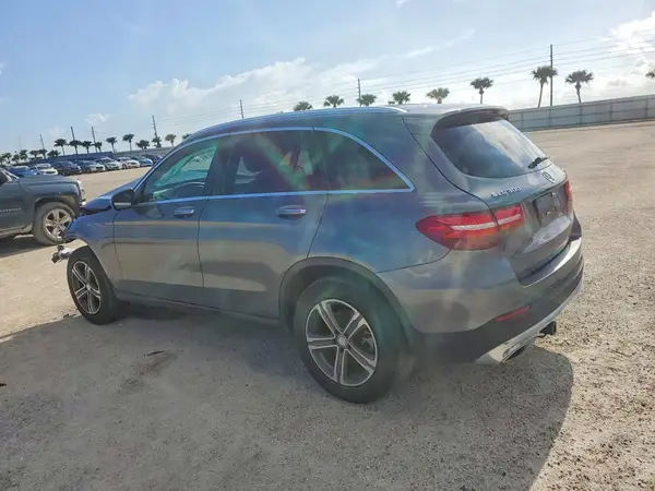 WDC0G4KB4HF121800 2017 MERCEDES-BENZ GLC - Image 2