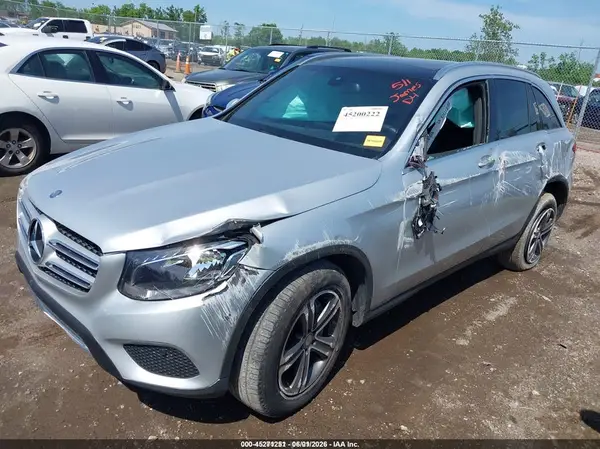 WDC0G4KB4HF122378 2017 MERCEDES-BENZ GLC - Image 2