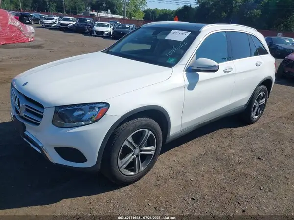 WDC0G4KB4HF138693 2017 MERCEDES-BENZ GLC - Image 2