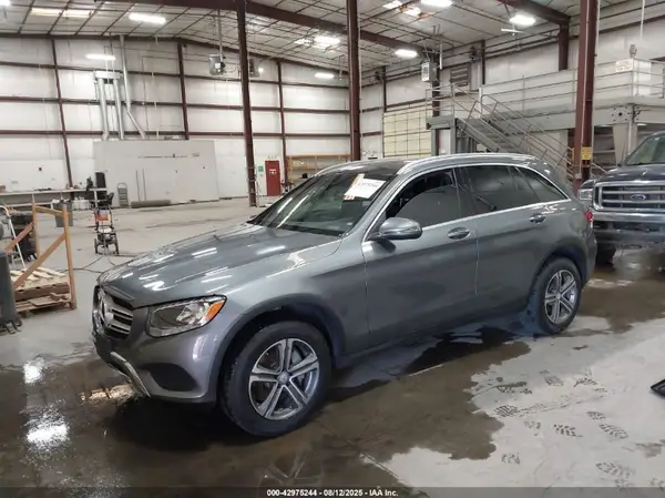 WDC0G4KB4HF145014 2017 MERCEDES-BENZ GLC - Image 2