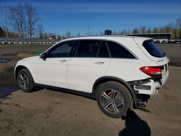 WDC0G4KB4HF162069 2017 MERCEDES-BENZ GLC - Image 2