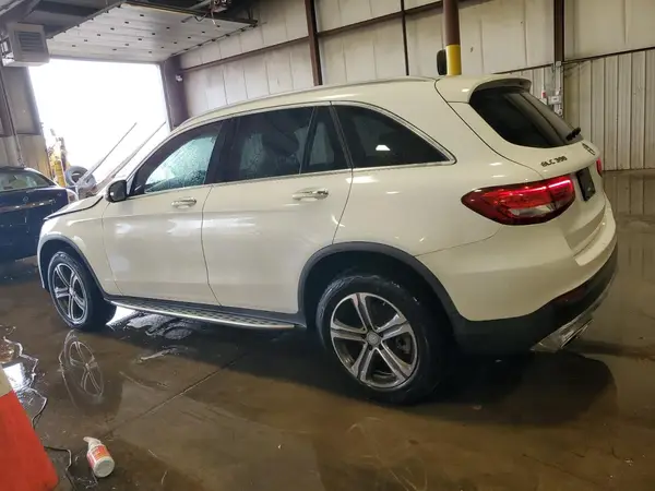 WDC0G4KB4HF163626 2017 MERCEDES-BENZ GLC - Image 2