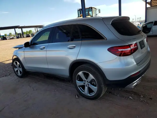 WDC0G4KB4HF168325 2017 MERCEDES-BENZ GLC - Image 2