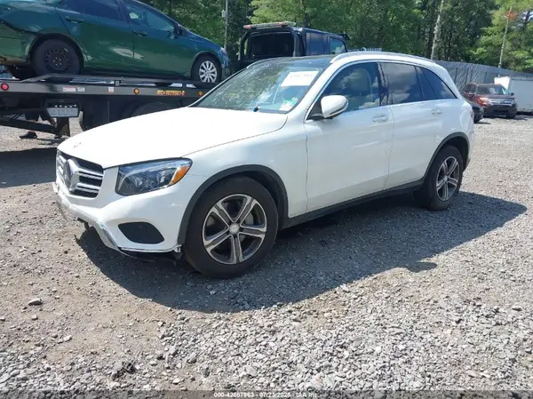 WDC0G4KB4HF176795 2017 MERCEDES-BENZ GLC - Image 2