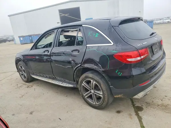 WDC0G4KB4HF199669 2017 MERCEDES-BENZ GLC - Image 2