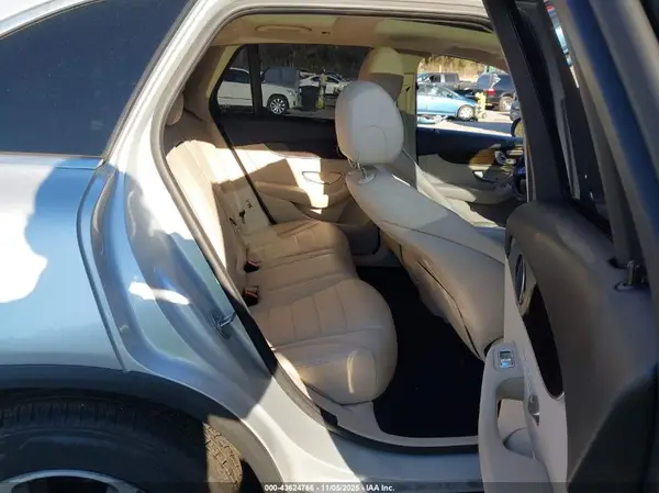 WDC0G4KB4HF203817 2017 MERCEDES-BENZ GLC - Image 8