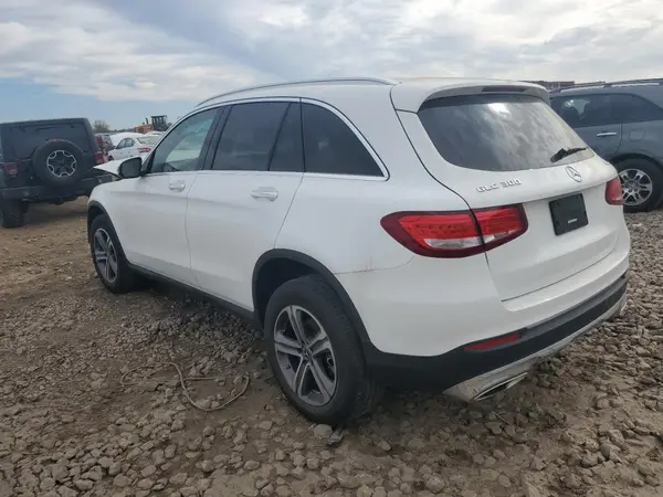 WDC0G4KB4HF228636 2017 MERCEDES-BENZ GLC - Image 2