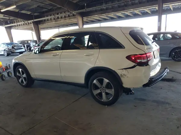 WDC0G4KB4HF254606 2017 MERCEDES-BENZ GLC - Image 2