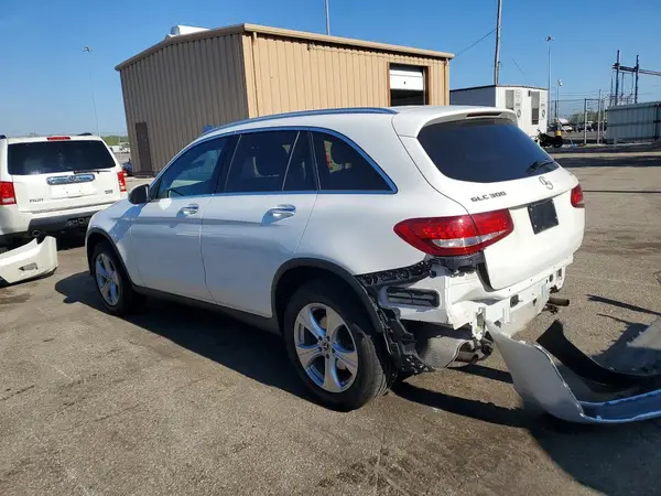 WDC0G4KB4HF255237 2017 MERCEDES-BENZ GLC - Image 2