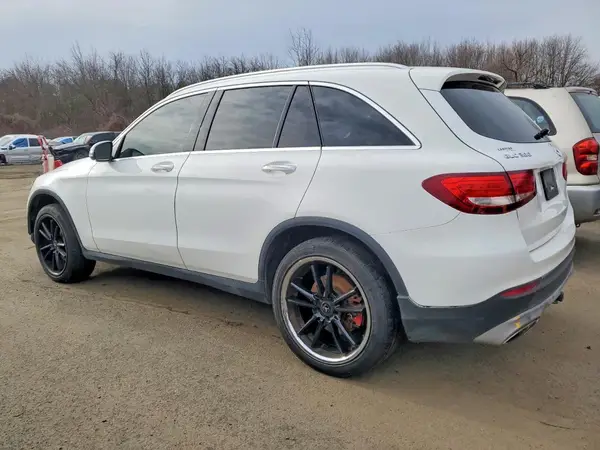 WDC0G4KB4HV006975 2017 MERCEDES-BENZ GLC - Image 2