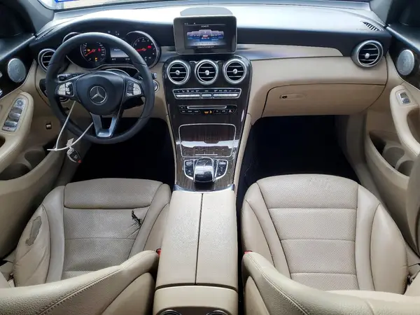 WDC0G4KB4HV006975 2017 MERCEDES-BENZ GLC - Image 8
