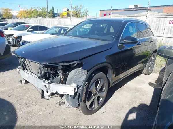 WDC0G4KB4JV018906 2018 MERCEDES-BENZ GLC - Image 2