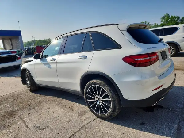 WDC0G4KB4JV024284 2018 MERCEDES-BENZ GLC - Image 2